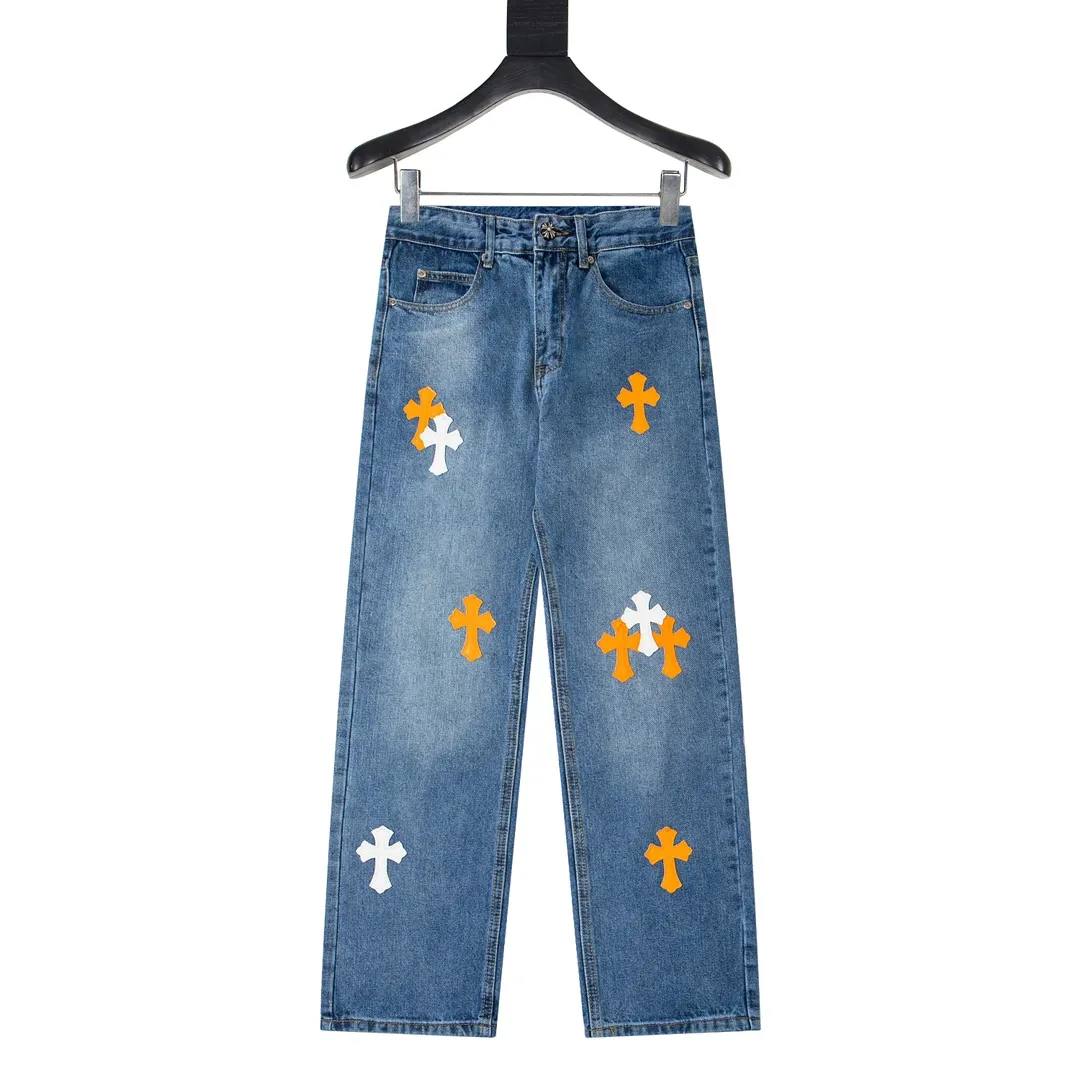 P270 model number Y847 Chrome Hearts & CH city limited series Sanskrit cross patch patchwork leather jeans require finished products to be washed and then disassembled and hand-stitched with sheepskin cross leather and then spliced ​​together to complete. The whole process is too complicated to explain. The texture can be seen in the hand, and it looks good. The styles with different washed textures are very friendly to people with thin legs and thick legs. The straight version is very flattering to the leg shape. The moderate length is timeless and can be matched easily and casually. It is the basic styling foundation for various styles and is a must-have in the wardrobe! The fabric is stiff but also makes the upper body soft without losing texture. The washing process is even more perfect. It is a must-have item for everyone! ! ! Washed wheat, hang tag, pants label, three labels are complete, the upper body effect is particularly stiff and stylish, super stylish, same style for men and women - Color: Size: 28 30 32 34